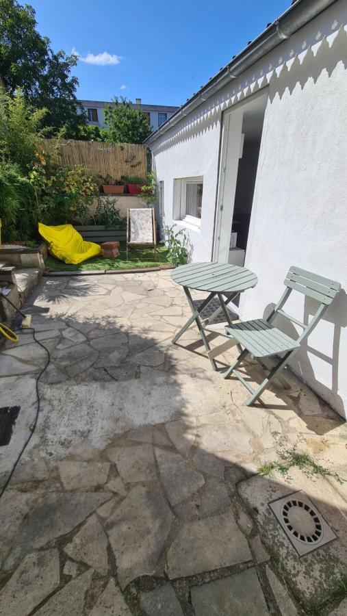Le Studio Dans Le Jardin. Rosny-sous-Bois Eksteriør billede